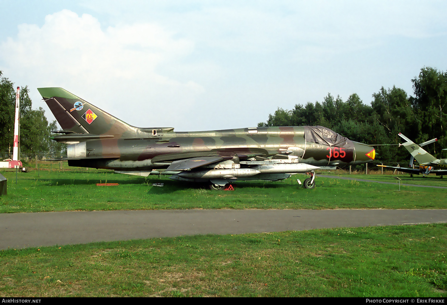 Aircraft Photo of 365 | Sukhoi Su-22M4 | East Germany - Air Force | AirHistory.net #324668