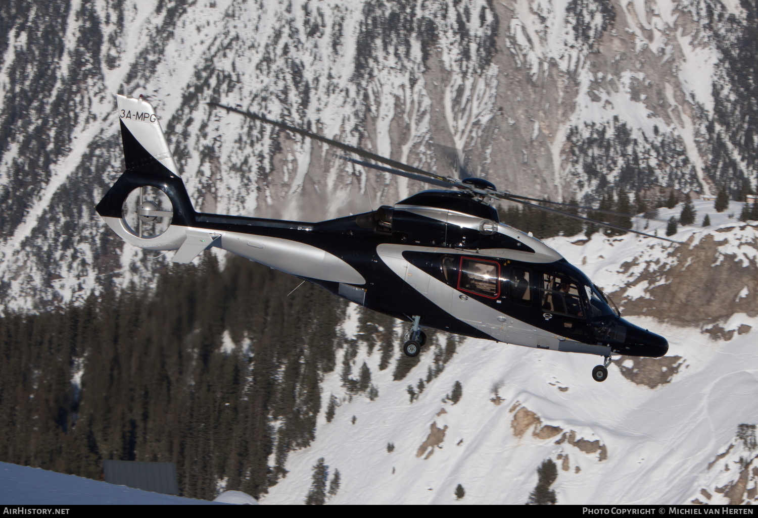 Aircraft Photo of 3A-MPG | Eurocopter EC-155B-1 | AirHistory.net #324754
