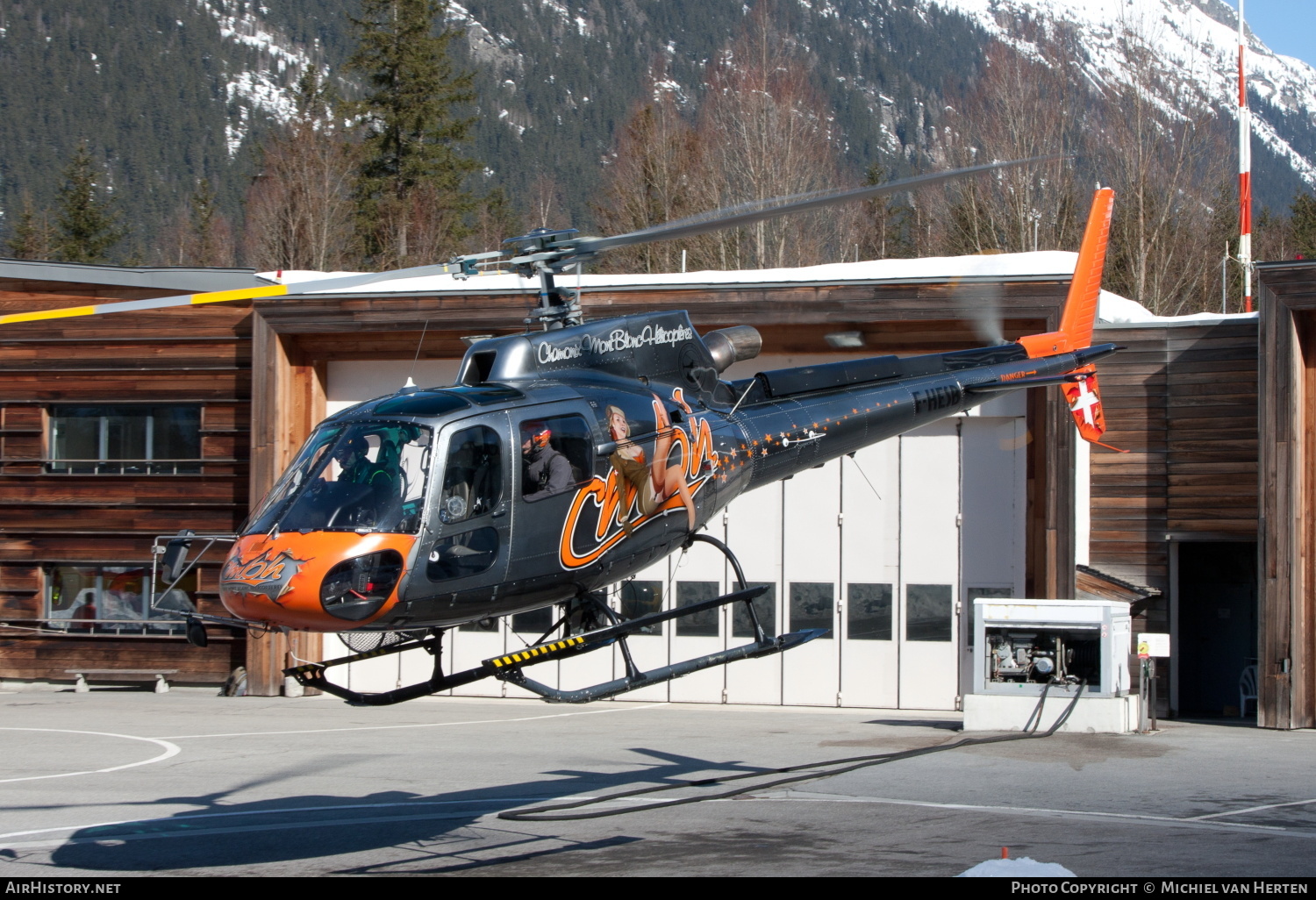 Aircraft Photo of F-HESB | Eurocopter AS-350B-3 Ecureuil | Chamonix Mont Blanc Hélicoptères - CMBH | AirHistory.net #324765