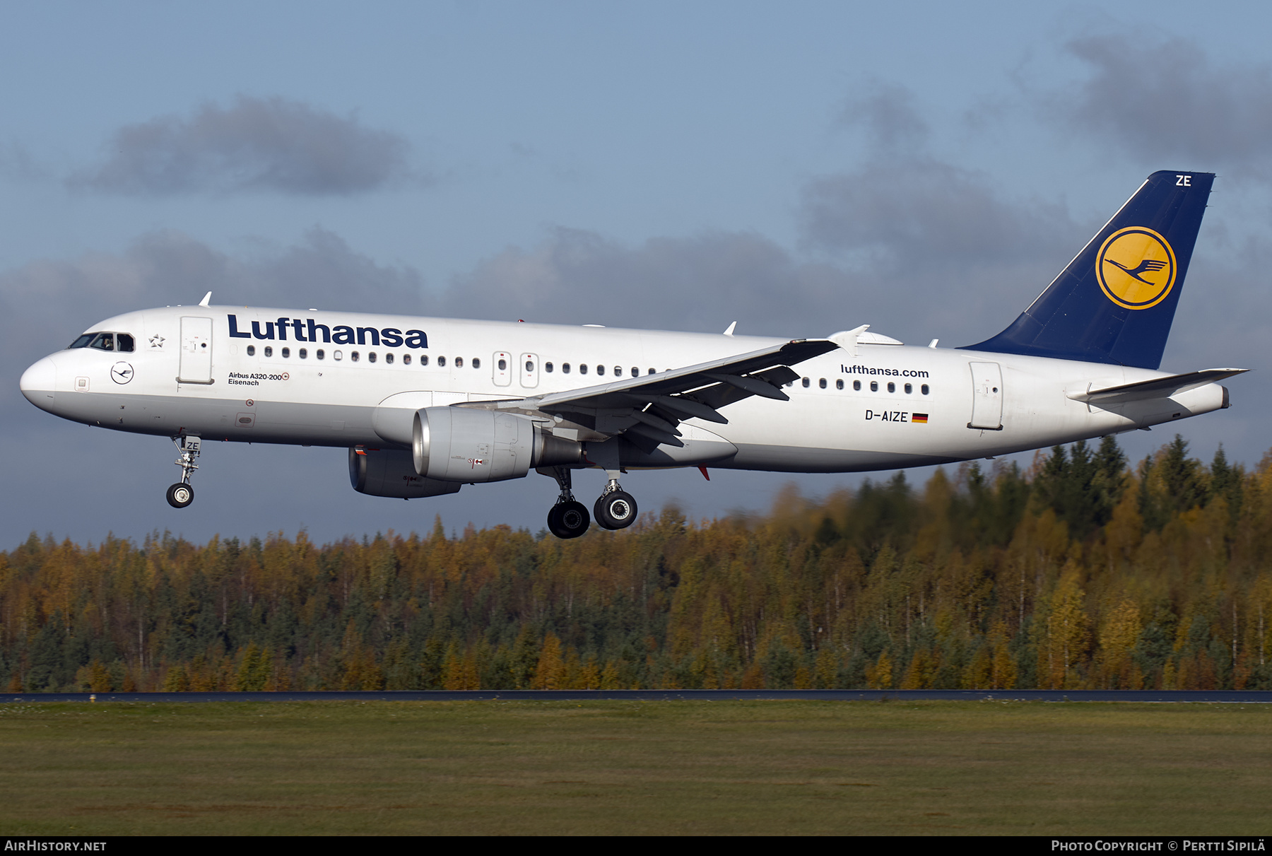 Aircraft Photo of D-AIZE | Airbus A320-214 | Lufthansa | AirHistory.net #324857