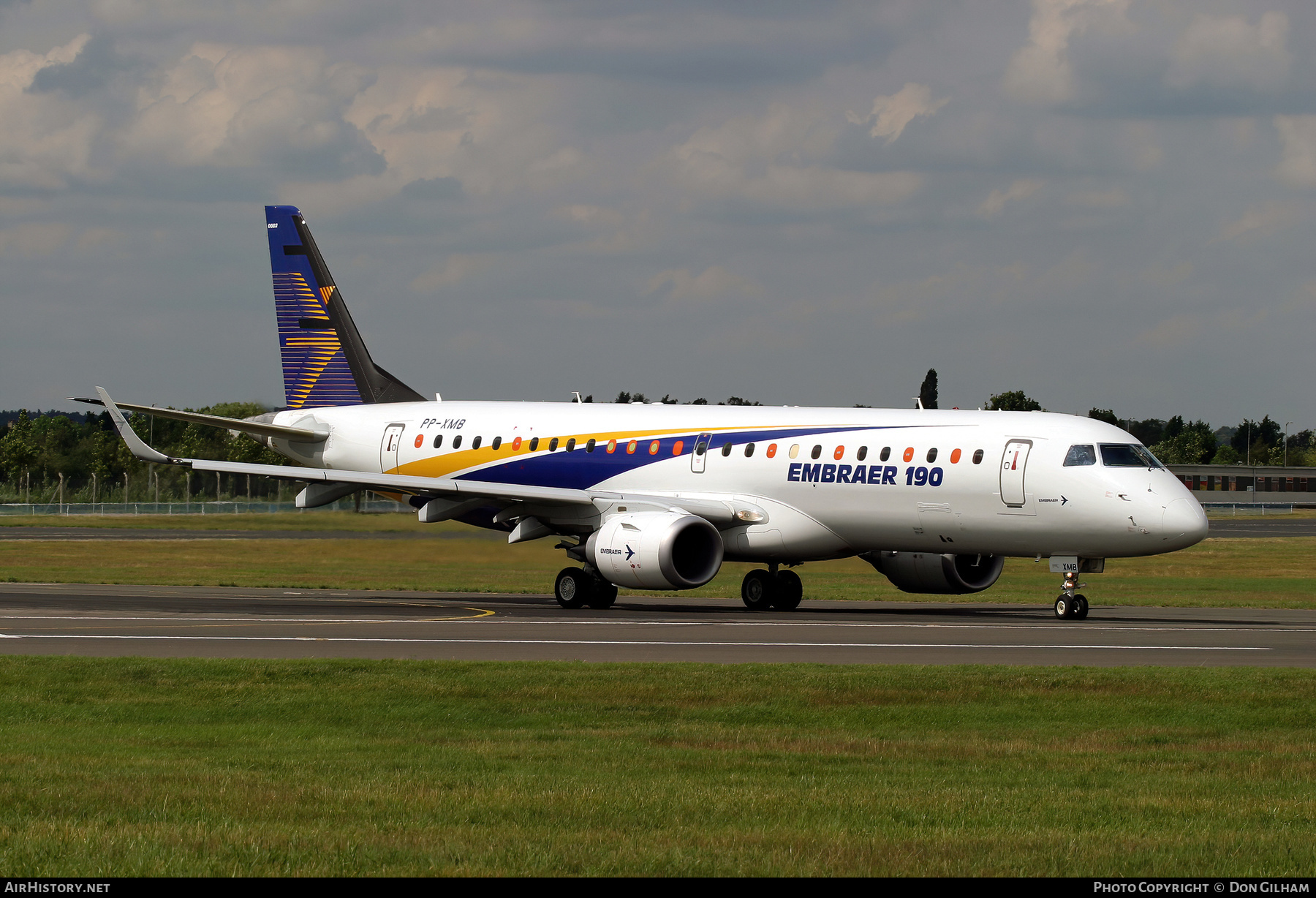 Aircraft Photo of PP-XMB | Embraer 190STD (ERJ-190-100STD) | Embraer | AirHistory.net #324870