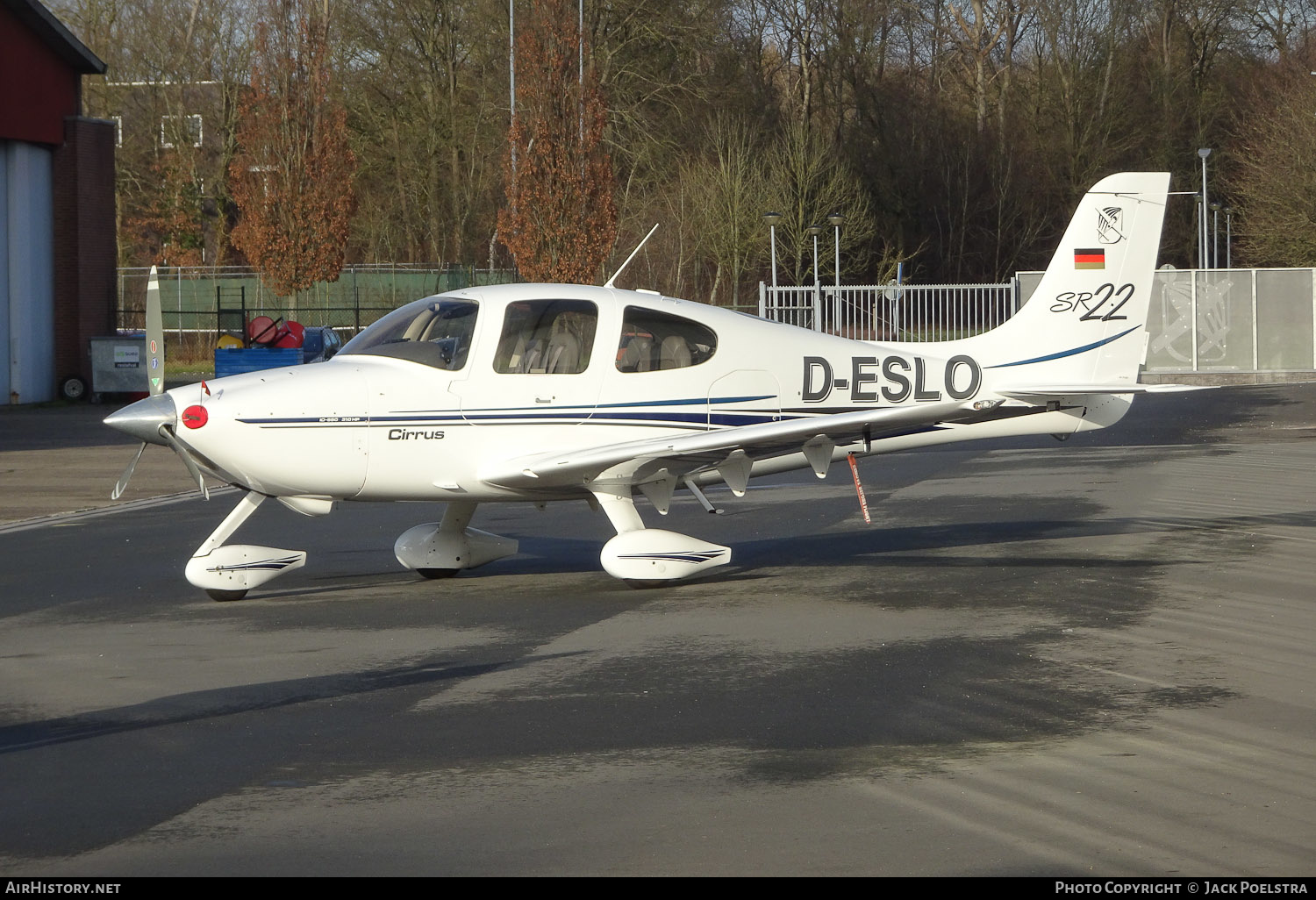 Aircraft Photo of D-ESLO | Cirrus SR-22 G1 | AirHistory.net #324889