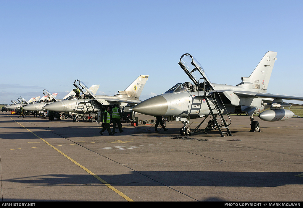 Aircraft Photo of ZE907 | Panavia Tornado F3 | UK - Air Force | AirHistory.net #324915