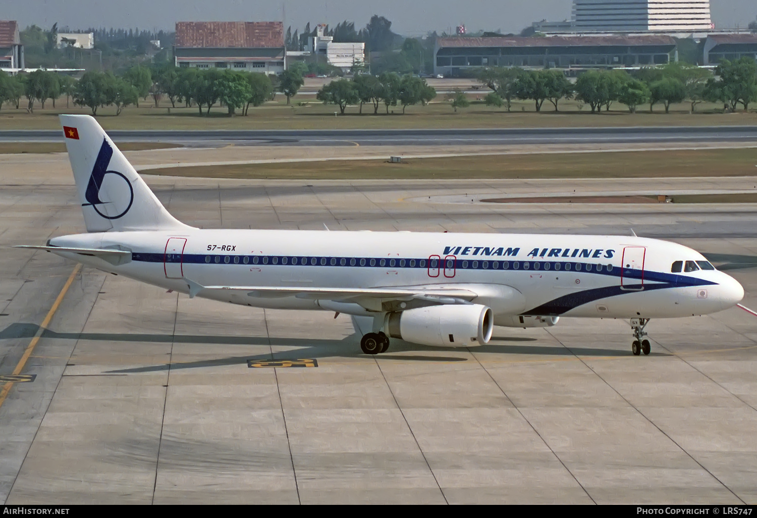 Aircraft Photo of S7-RGX | Airbus A320-231 | Vietnam Airlines | AirHistory.net #325062