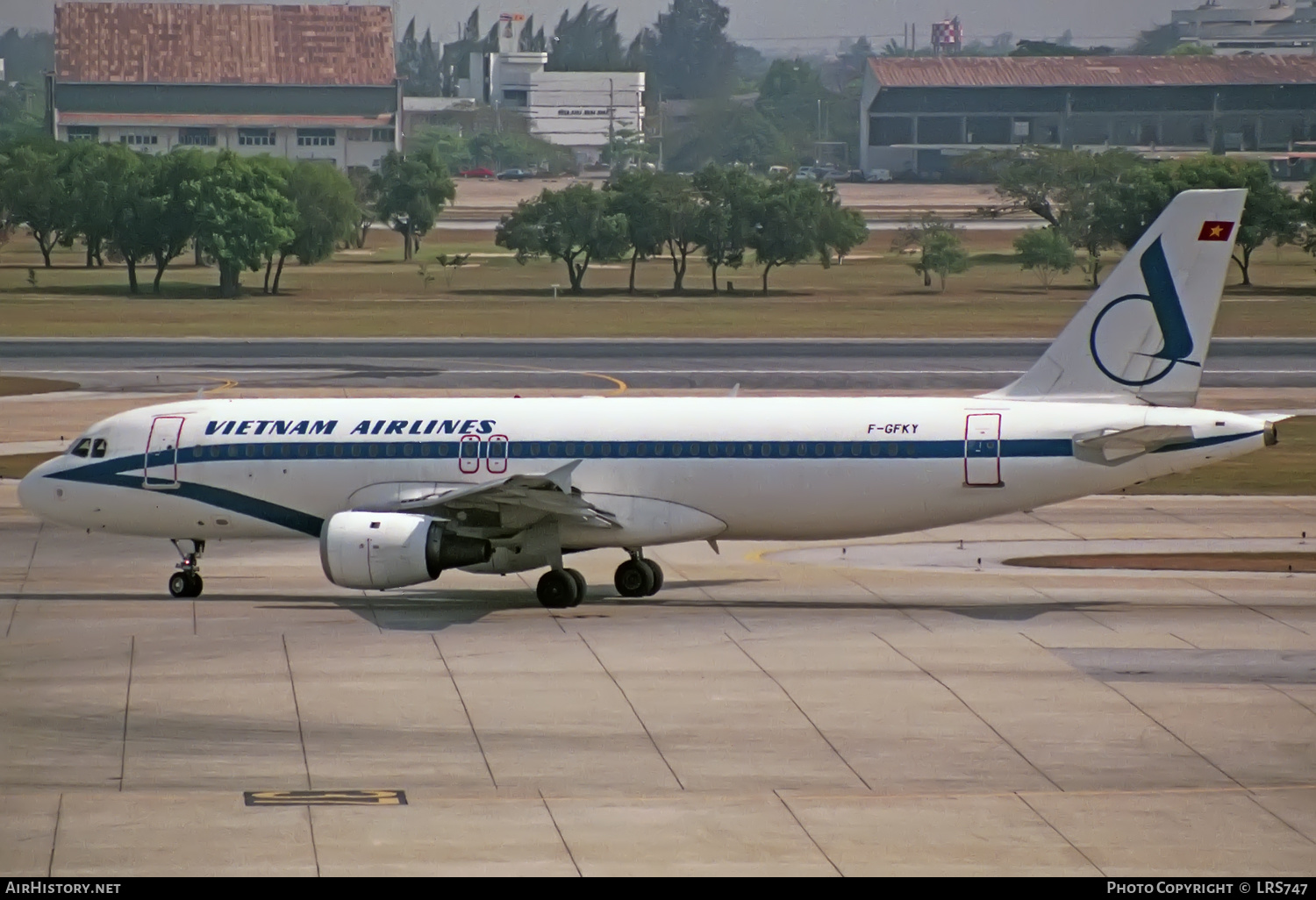 Aircraft Photo of F-GFKY | Airbus A320-211 | Vietnam Airlines | AirHistory.net #325078