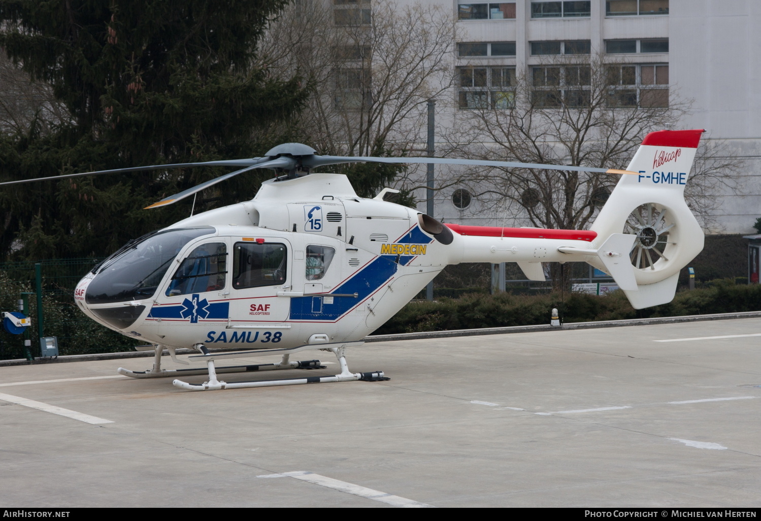 Aircraft Photo of F-GMHE | Eurocopter EC-135T-1 | SAMU - Service d'Aide Médicale Urgente | AirHistory.net #325246