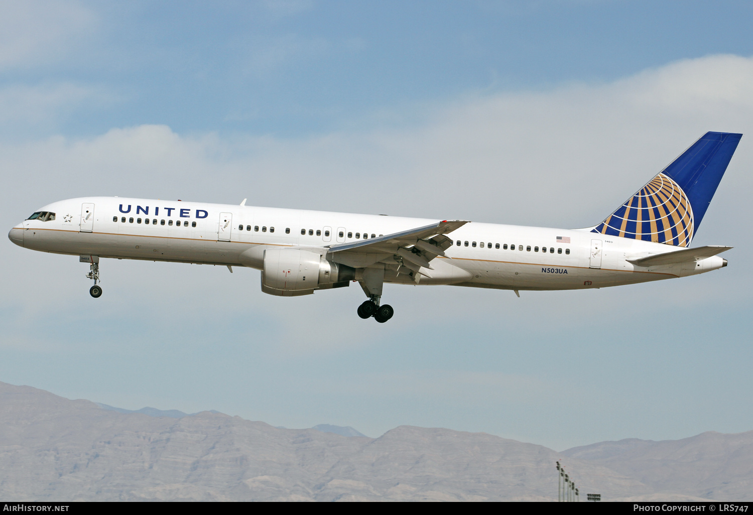 Aircraft Photo of N503UA | Boeing 757-222 | United Airlines | AirHistory.net #325249