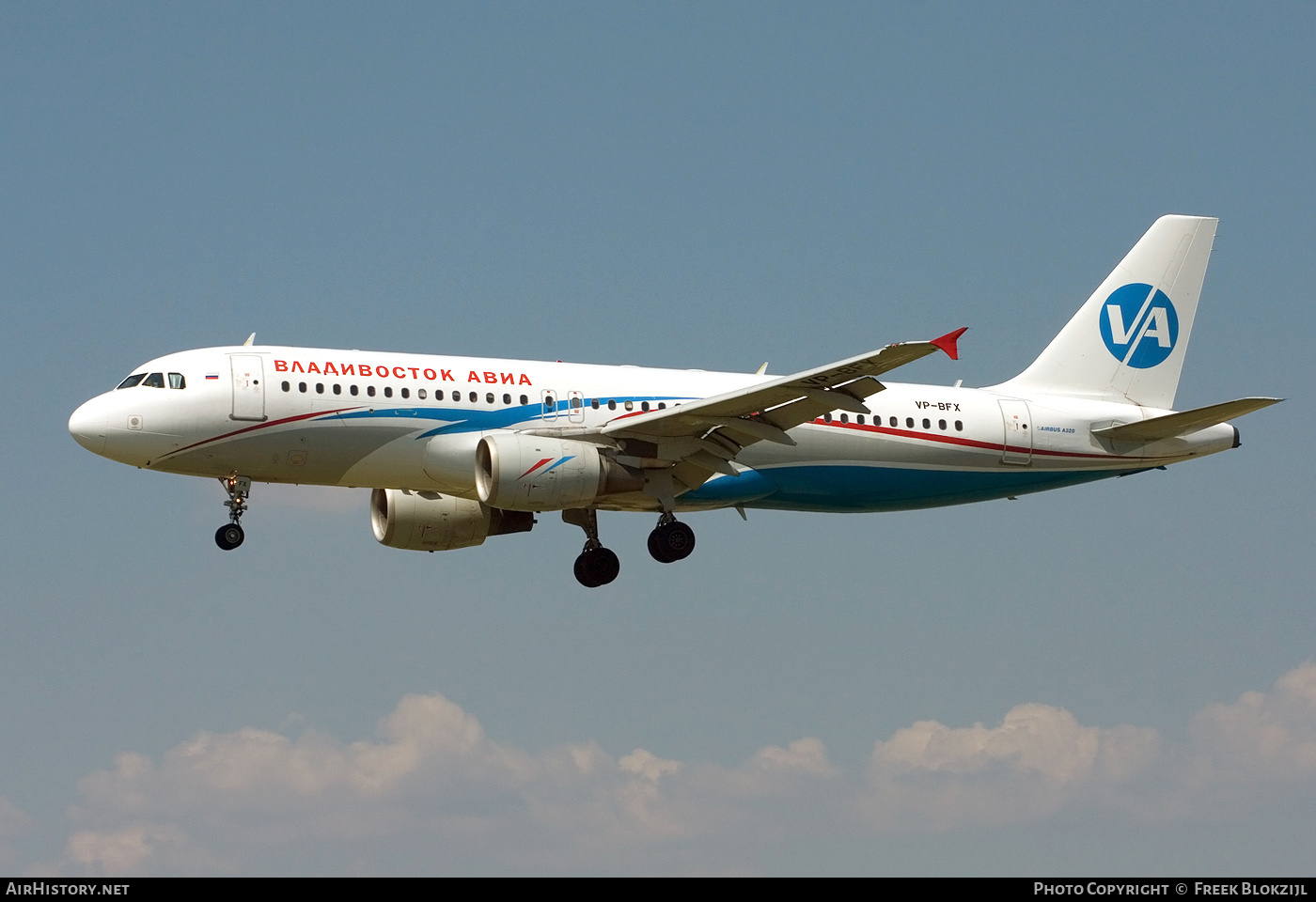 Aircraft Photo of VP-BFX | Airbus A320-214 | Vladivostok Air | AirHistory.net #325283