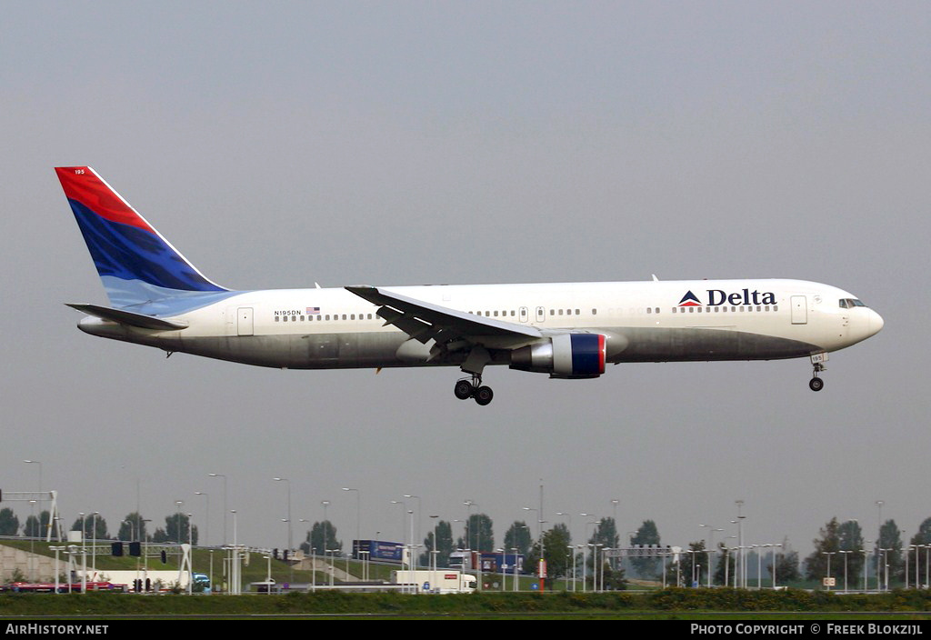 Aircraft Photo of N195DN | Boeing 767-332/ER | Delta Air Lines | AirHistory.net #325399