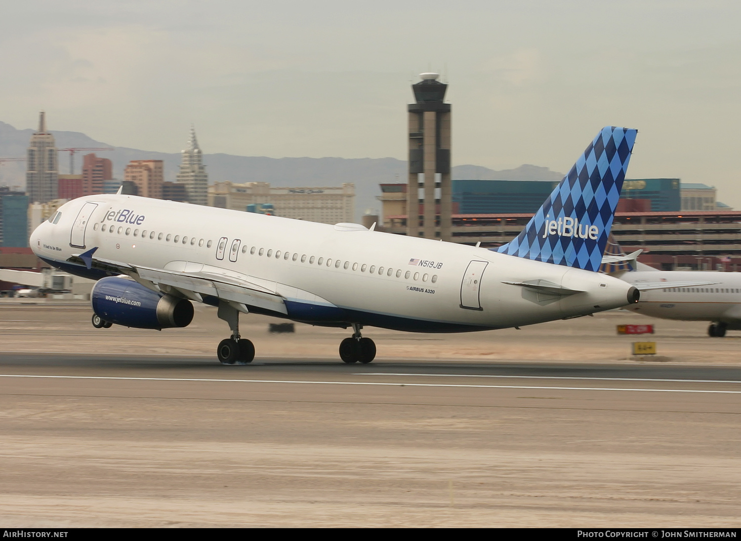 Aircraft Photo of N519JB | Airbus A320-232 | JetBlue Airways | AirHistory.net #325451