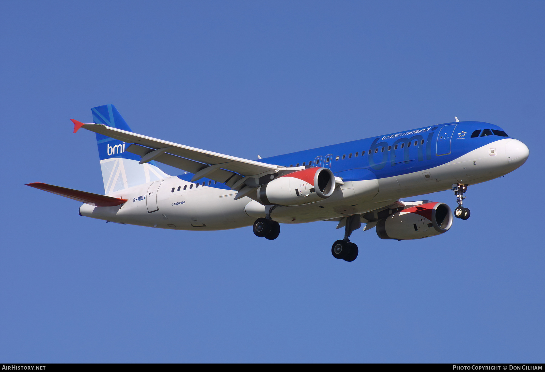 Aircraft Photo of G-MIDV | Airbus A320-232 | BMI - British Midland International | AirHistory.net #325621