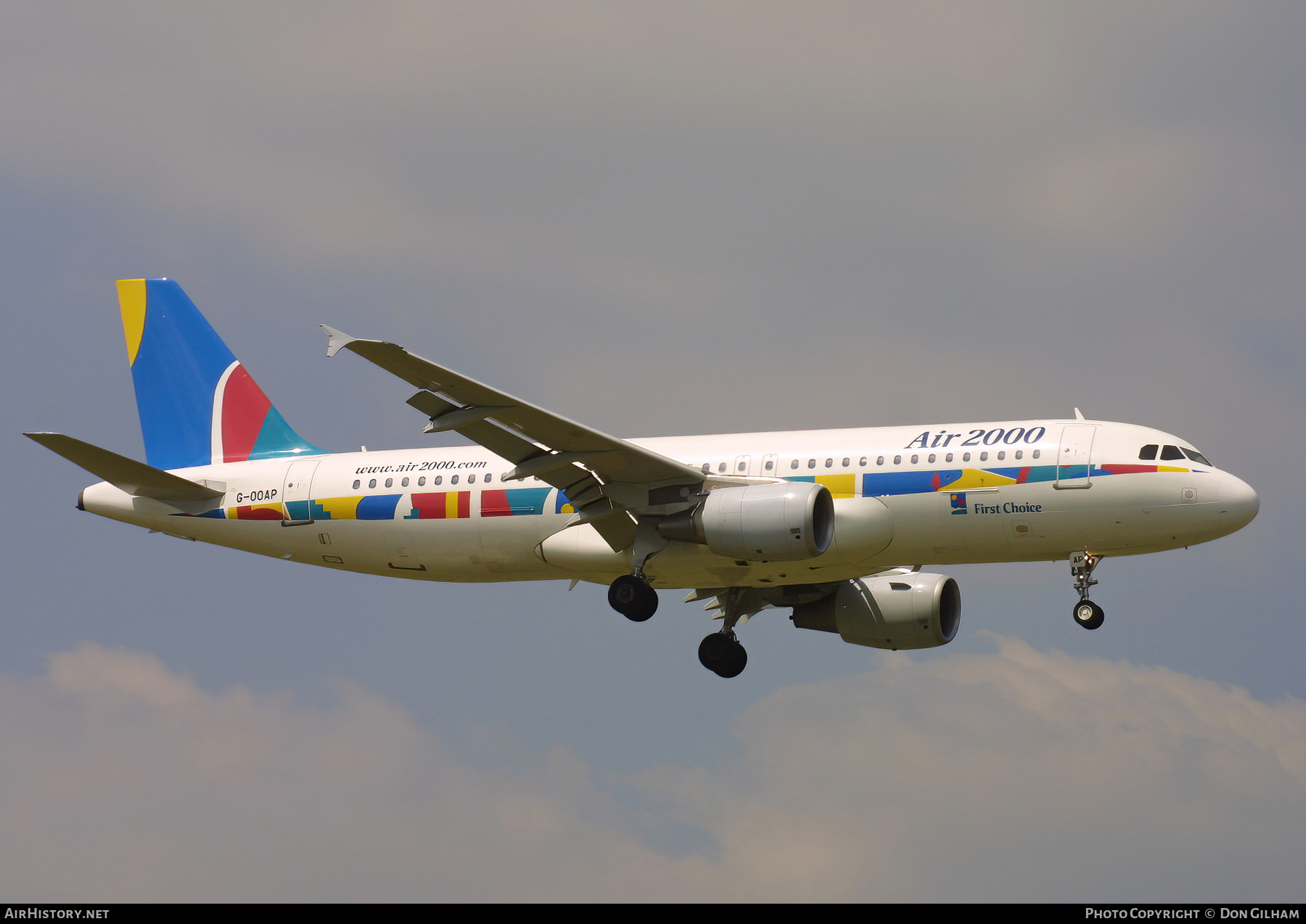 Aircraft Photo of G-OOAP | Airbus A320-214 | Air 2000 | AirHistory.net #325627