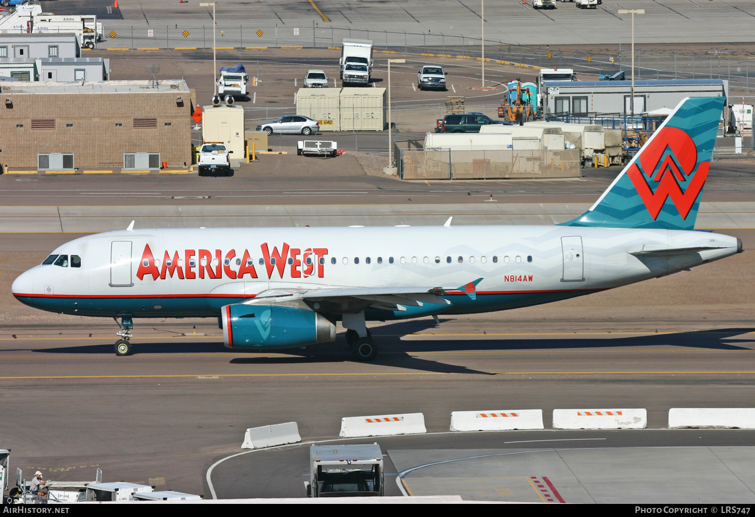 Aircraft Photo of N814AW | Airbus A319-132 | America West Airlines | AirHistory.net #325673