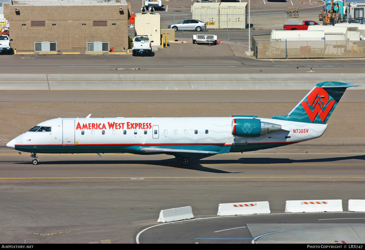 Aircraft Photo of N7305V | Bombardier CRJ-200LR (CL-600-2B19) | America West Express | AirHistory.net #325677