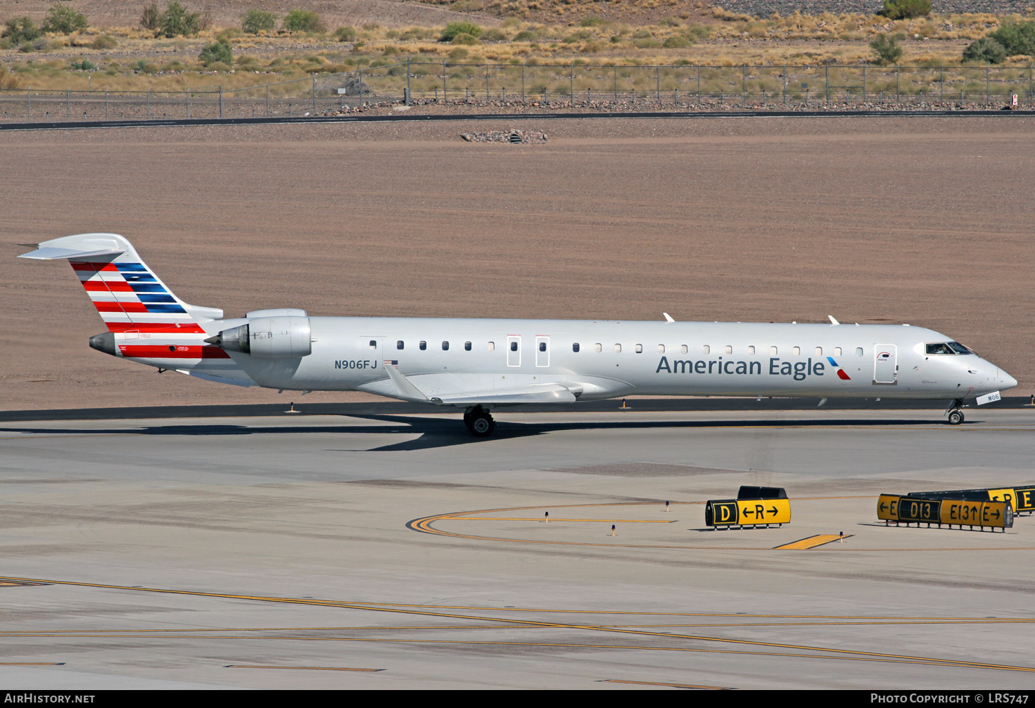 Aircraft Photo of N906FJ | Bombardier CRJ-900ER (CL-600-2D24) | American Eagle | AirHistory.net #325681
