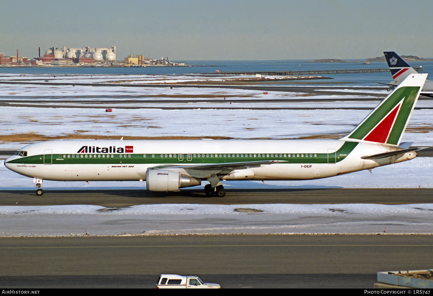 Aircraft Photo of I-DEIF | Boeing 767-33A/ER | Alitalia | AirHistory.net #325815