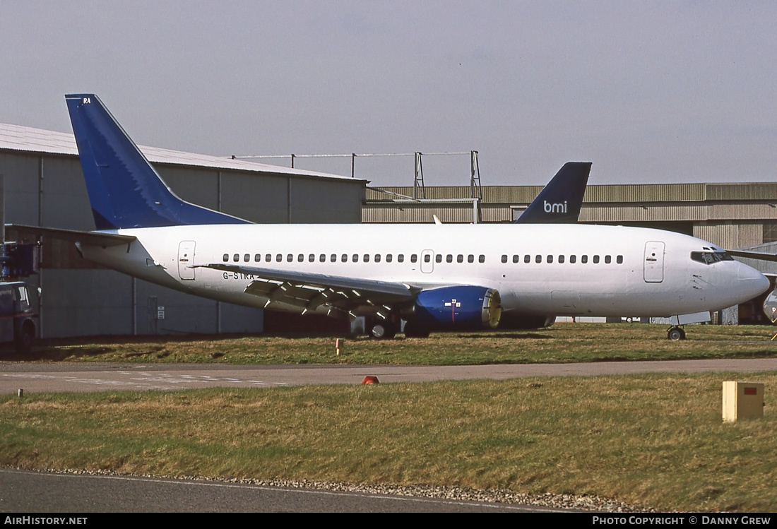 Aircraft Photo of G-STRA | Boeing 737-3S3 | AirHistory.net #325864