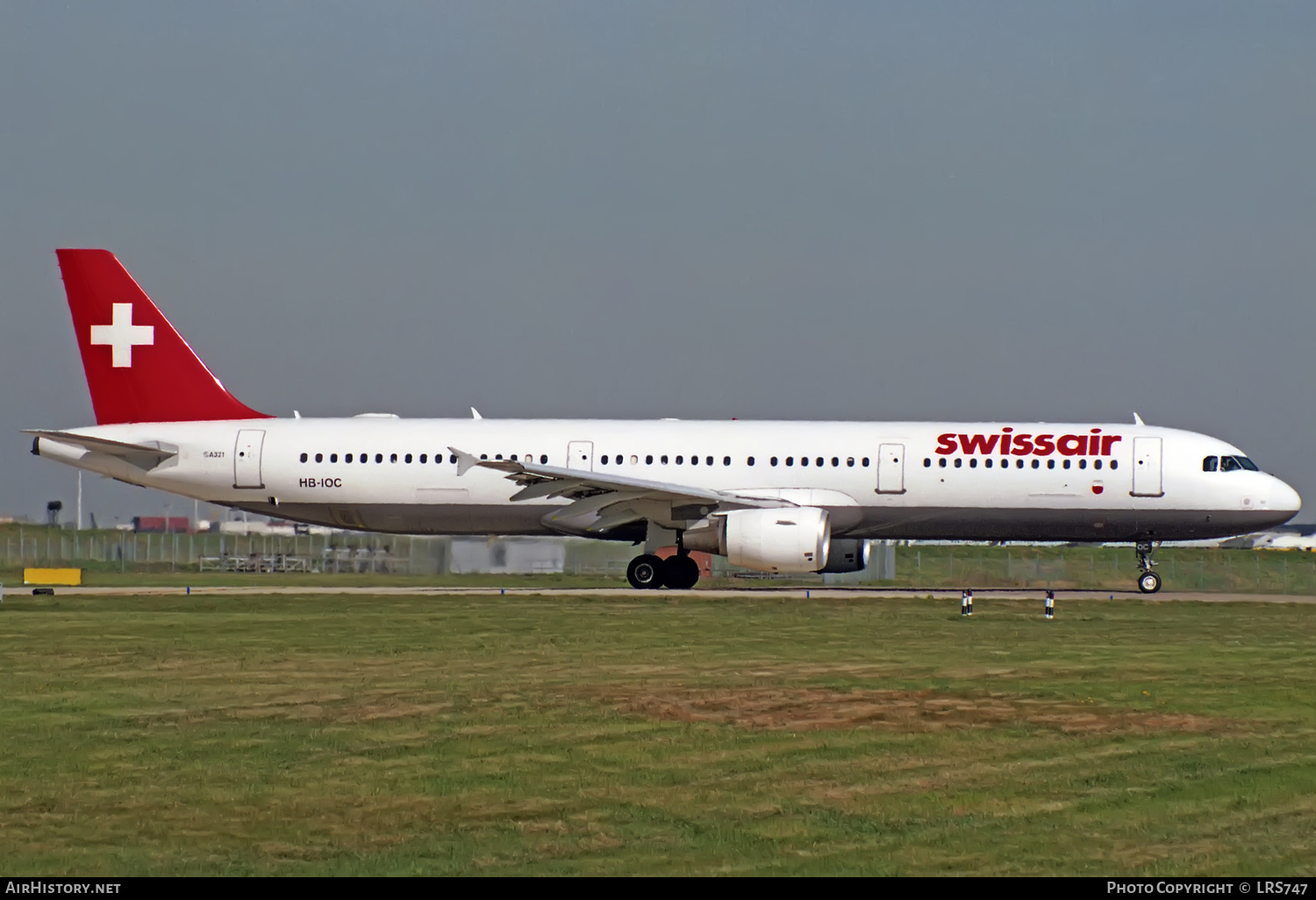 Aircraft Photo of HB-IOC | Airbus A321-111 | Swissair | AirHistory.net #325979