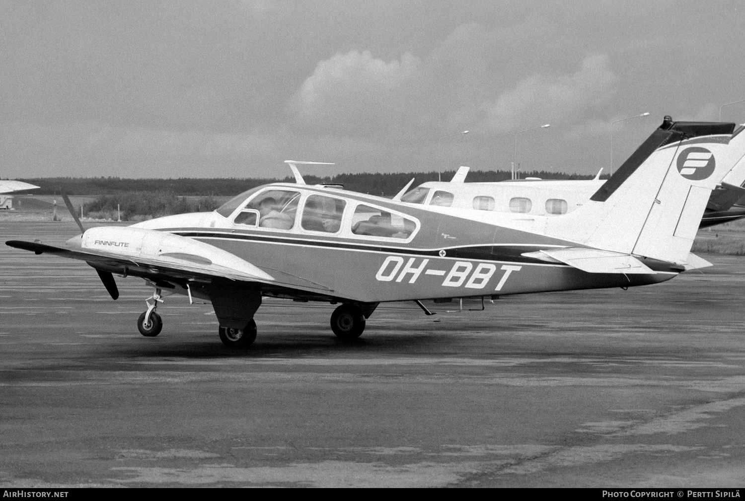 Aircraft Photo of OH-BBT | Beech B55 Baron (95-B55) | Finnflite | AirHistory.net #325990