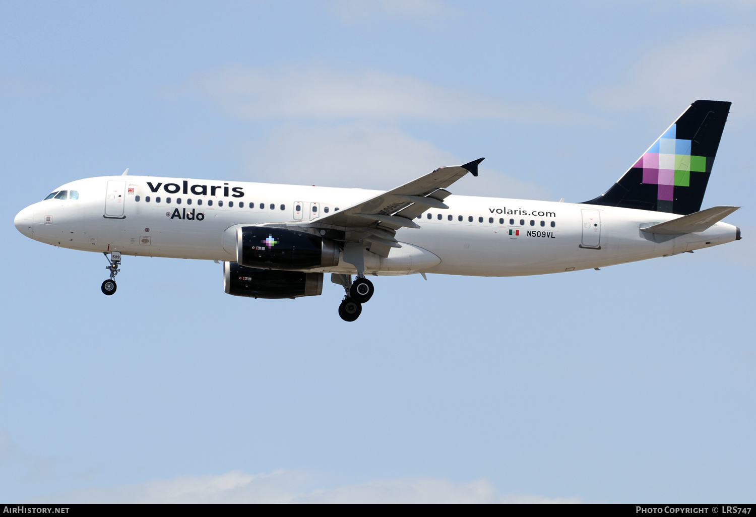 Aircraft Photo of N509VL | Airbus A320-233 | Volaris | AirHistory.net #326019