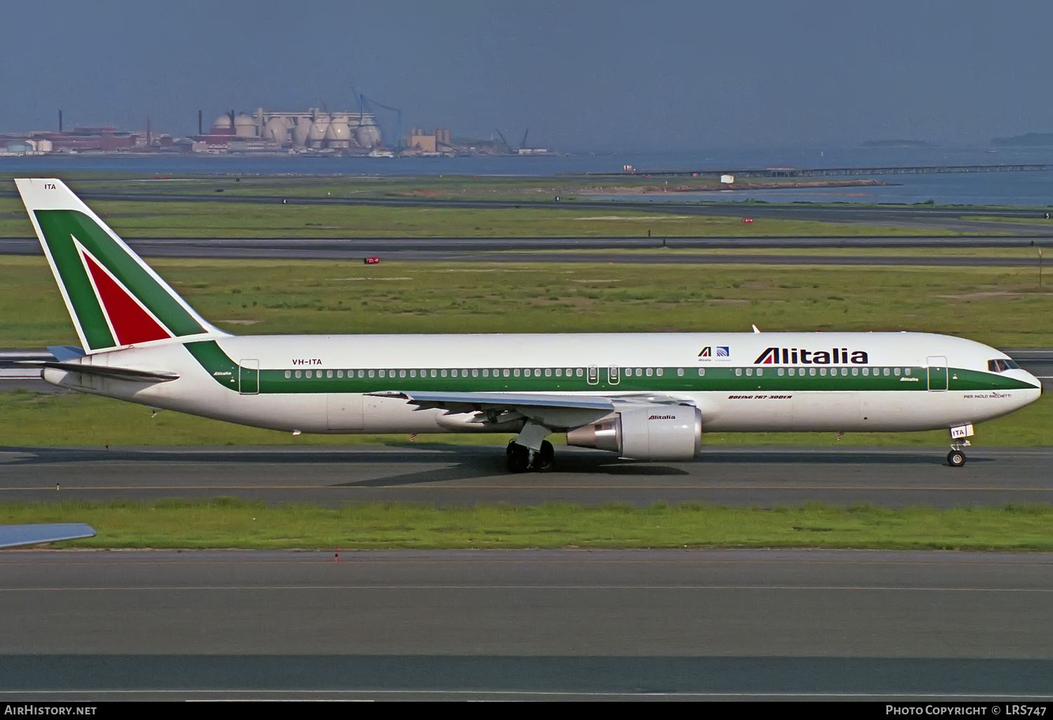 Aircraft Photo of VH-ITA | Boeing 767-33A/ER | Alitalia | AirHistory.net #326300