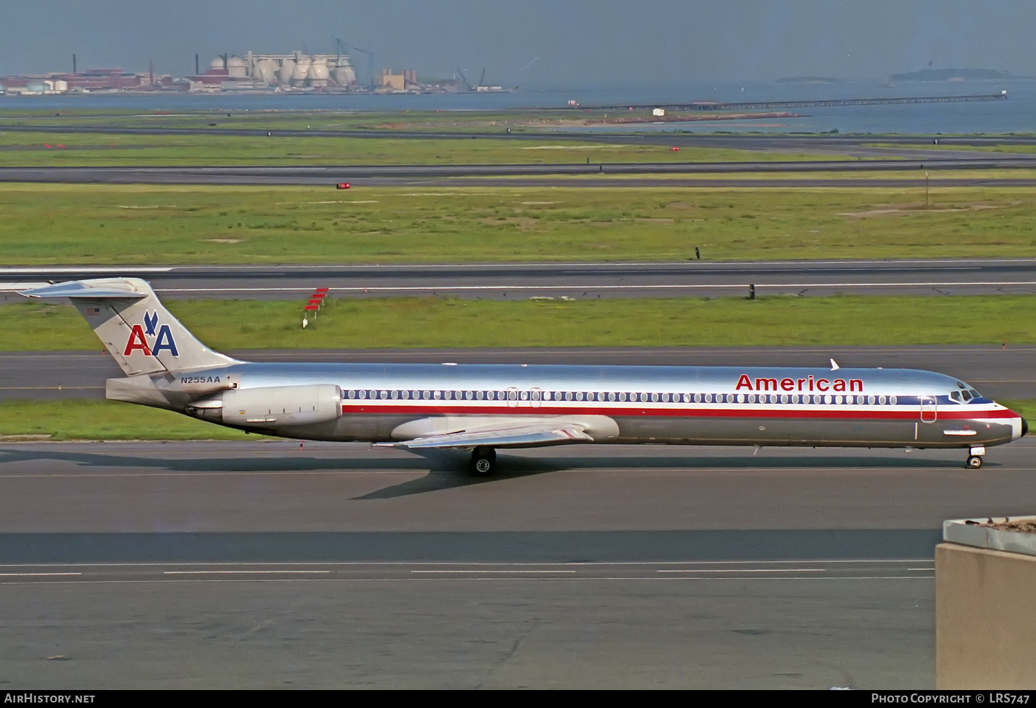 Aircraft Photo of N255AA | McDonnell Douglas MD-82 (DC-9-82) | American Airlines | AirHistory.net #326308