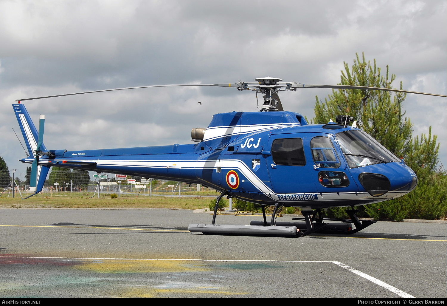 Aircraft Photo of 1809 | Aerospatiale AS-350BA Ecureuil | France - Gendarmerie | AirHistory.net #326380