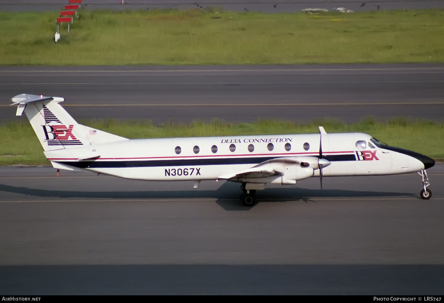 Aircraft Photo of N3067X | Beech 1900C | Delta Connection | AirHistory.net #326401