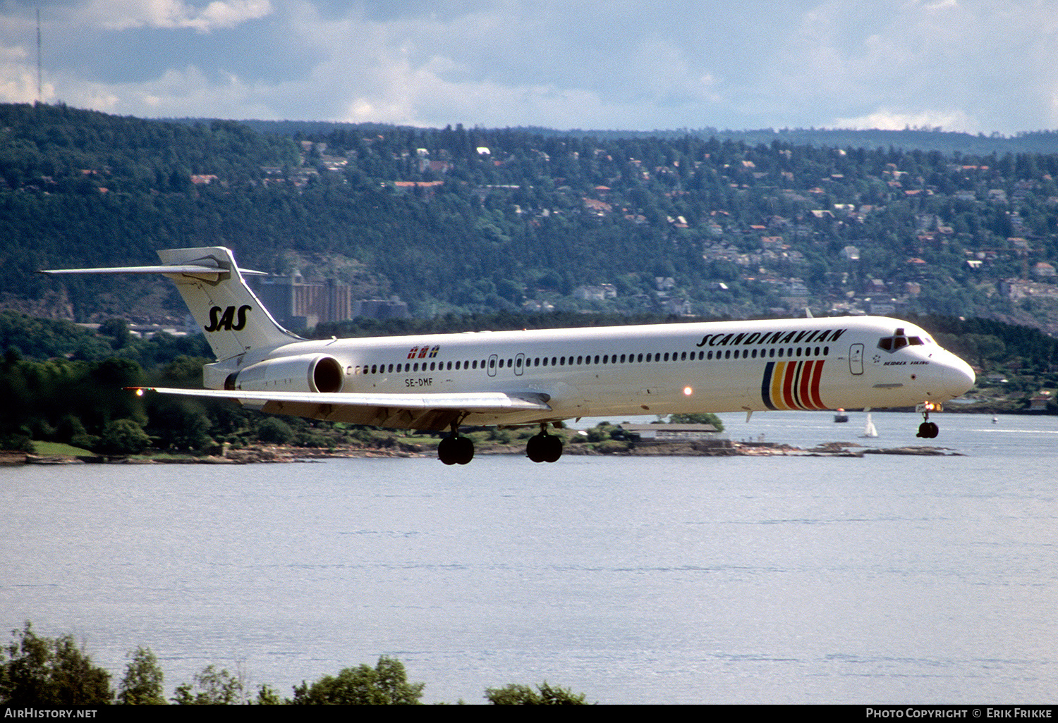 Aircraft Photo of SE-DMF | McDonnell Douglas MD-90-30 | Scandinavian Airlines - SAS | AirHistory.net #326498