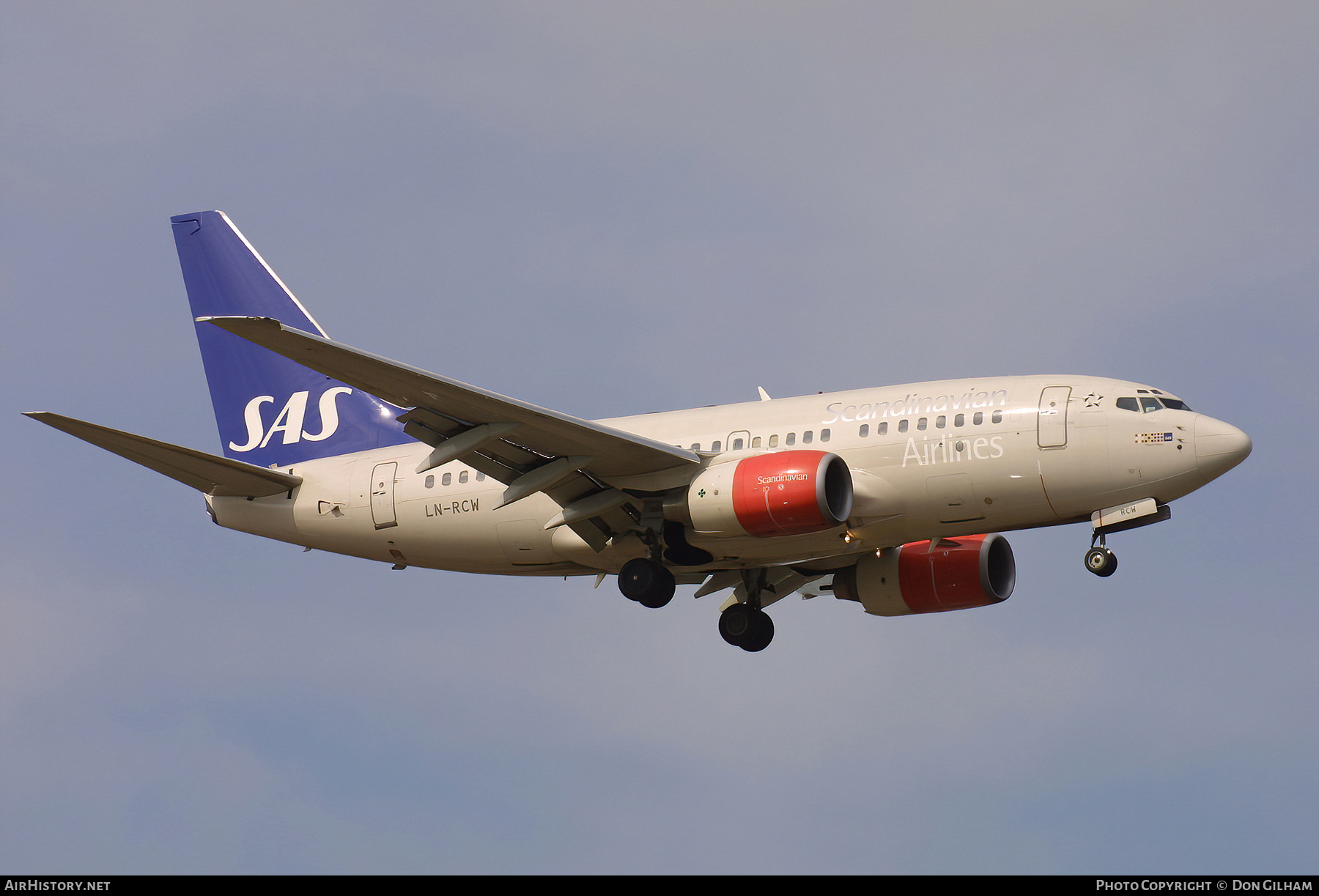 Aircraft Photo of LN-RCW | Boeing 737-683 | Scandinavian Airlines - SAS | AirHistory.net #326503