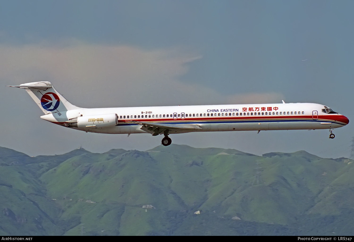 Aircraft Photo of B-2101 | McDonnell Douglas MD-82 (DC-9-82) | China Eastern Airlines | AirHistory.net #326616