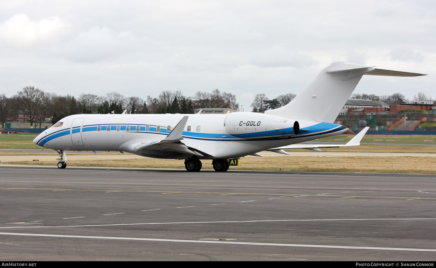 Aircraft Photo of C-GGLO | Bombardier Global 5000 (BD-700-1A11) | AirHistory.net #326617