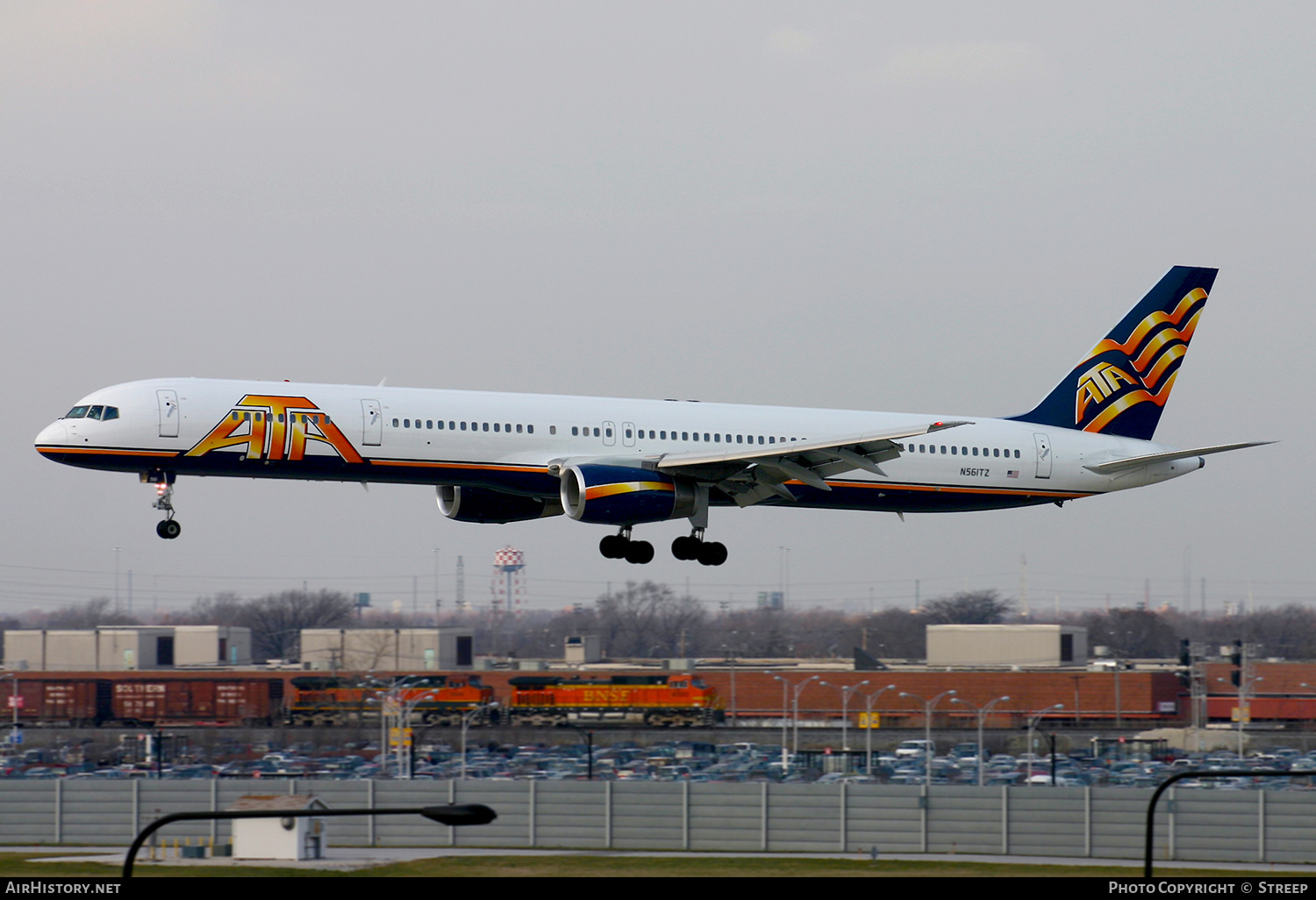 Aircraft Photo of N561TZ | Boeing 757-33N | ATA Airlines - American Trans Air | AirHistory.net #326653