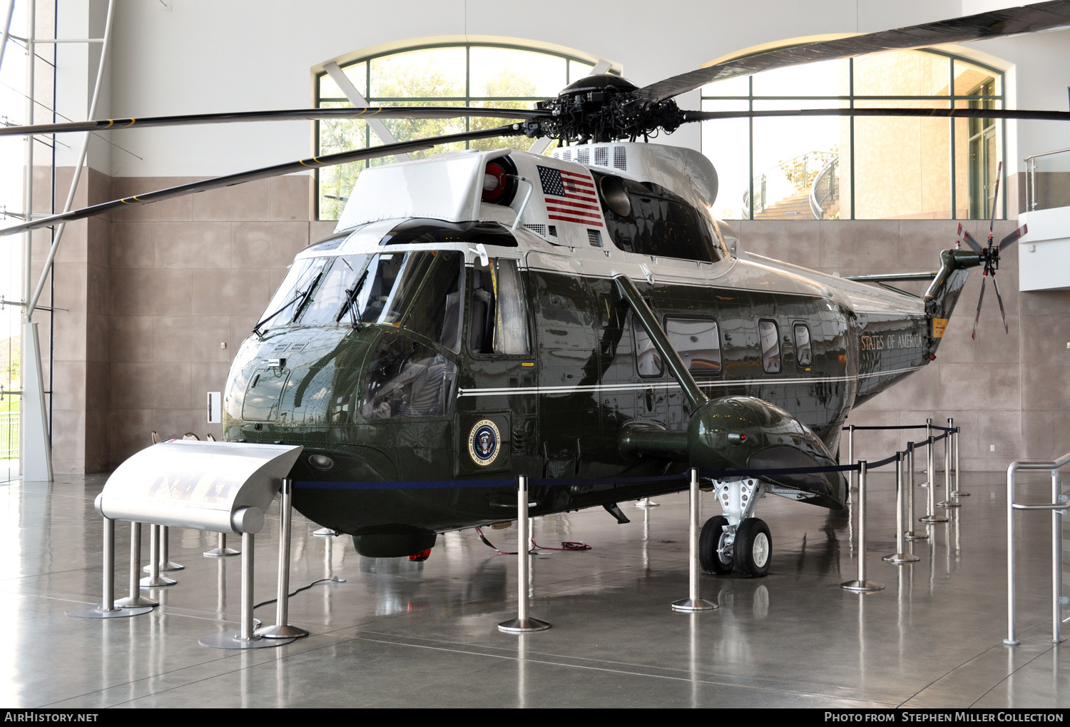 Aircraft Photo of 150611 | Sikorsky VH-3A Sea King (S-61B) | USA - Marines | AirHistory.net #326753