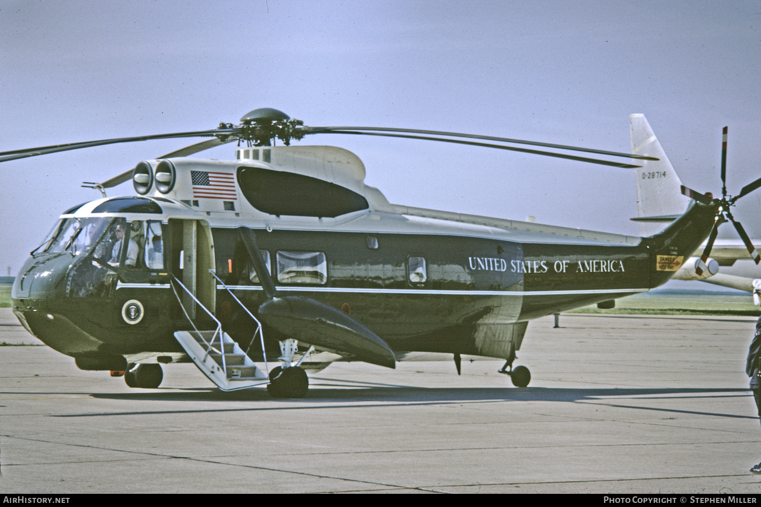 Aircraft Photo of 150611 | Sikorsky VH-3A Sea King (S-61B) | USA - Marines | AirHistory.net #326756