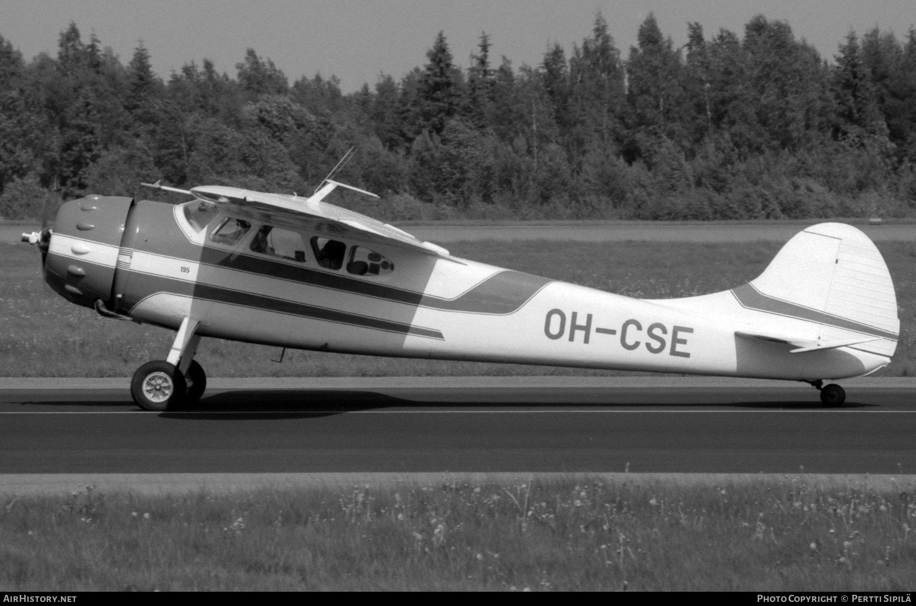 Aircraft Photo of OH-CSE | Cessna 195B | AirHistory.net #326757