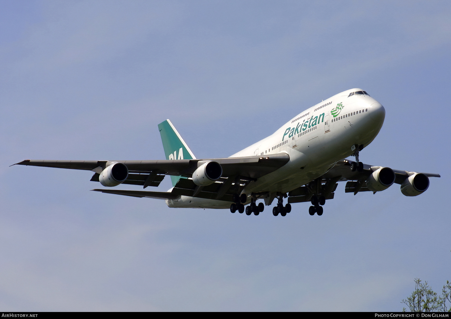 Aircraft Photo of AP-BFW | Boeing 747-367 | Pakistan International Airlines - PIA | AirHistory.net #326785