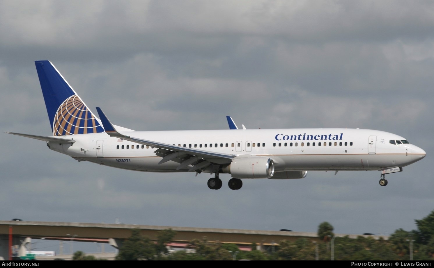 Aircraft Photo of N35271 | Boeing 737-824 | Continental Airlines | AirHistory.net #326926