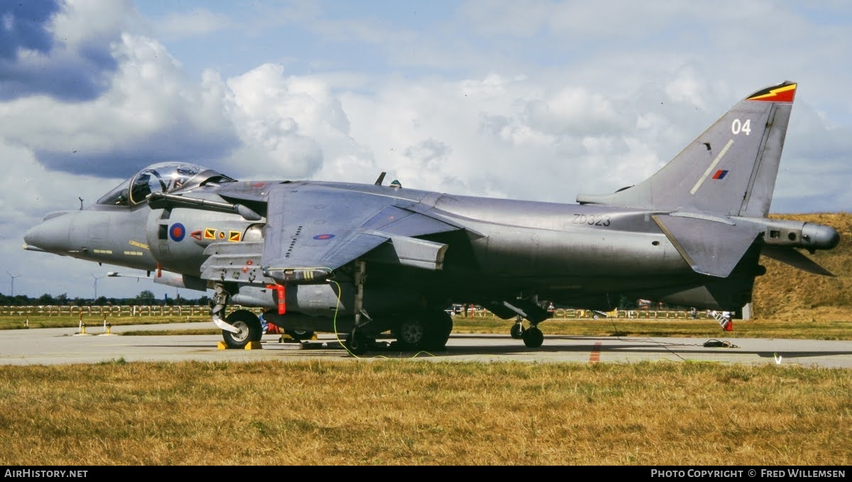 Aircraft Photo of ZD323 | British Aerospace Harrier GR7 | UK - Air Force | AirHistory.net #326947