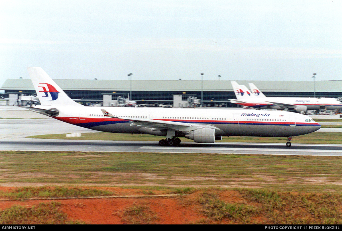 Aircraft Photo of 9M-MKC | Airbus A330-322 | Malaysia Airlines | AirHistory.net #326979