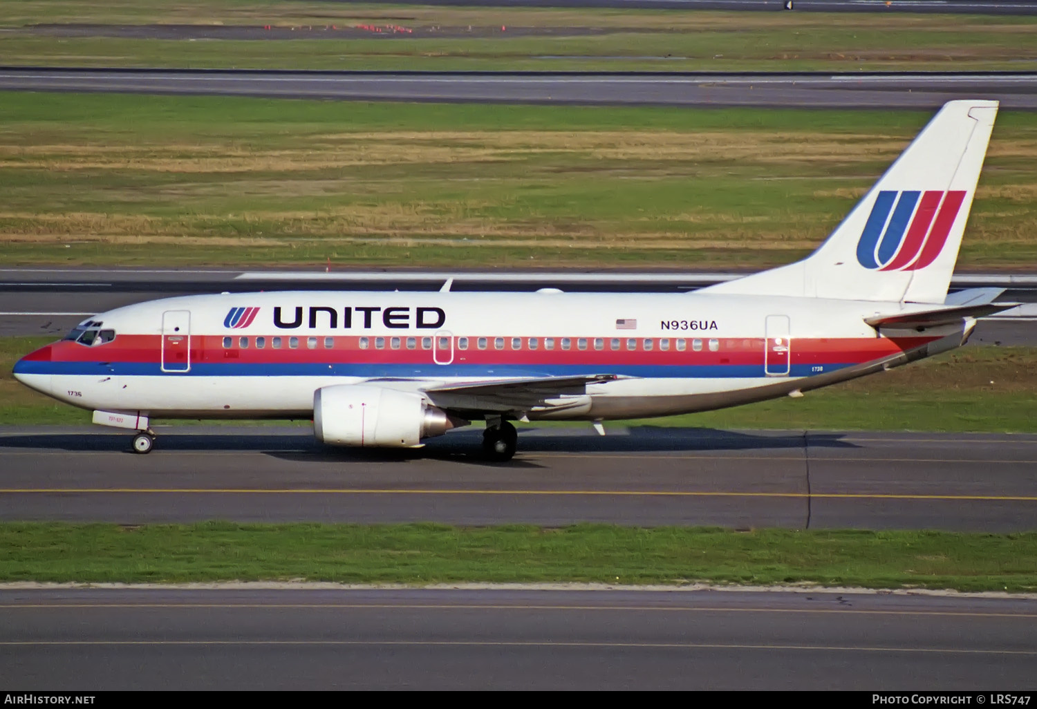 Aircraft Photo of N936UA | Boeing 737-522 | United Airlines | AirHistory.net #327007