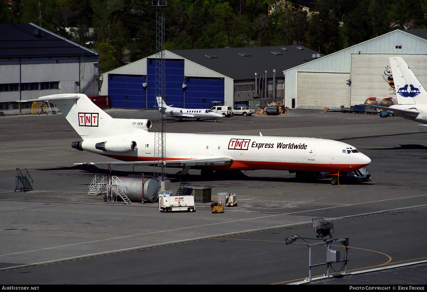 Aircraft Photo of OY-SEW | Boeing 727-287/Adv(F) | TNT Express | AirHistory.net #327123