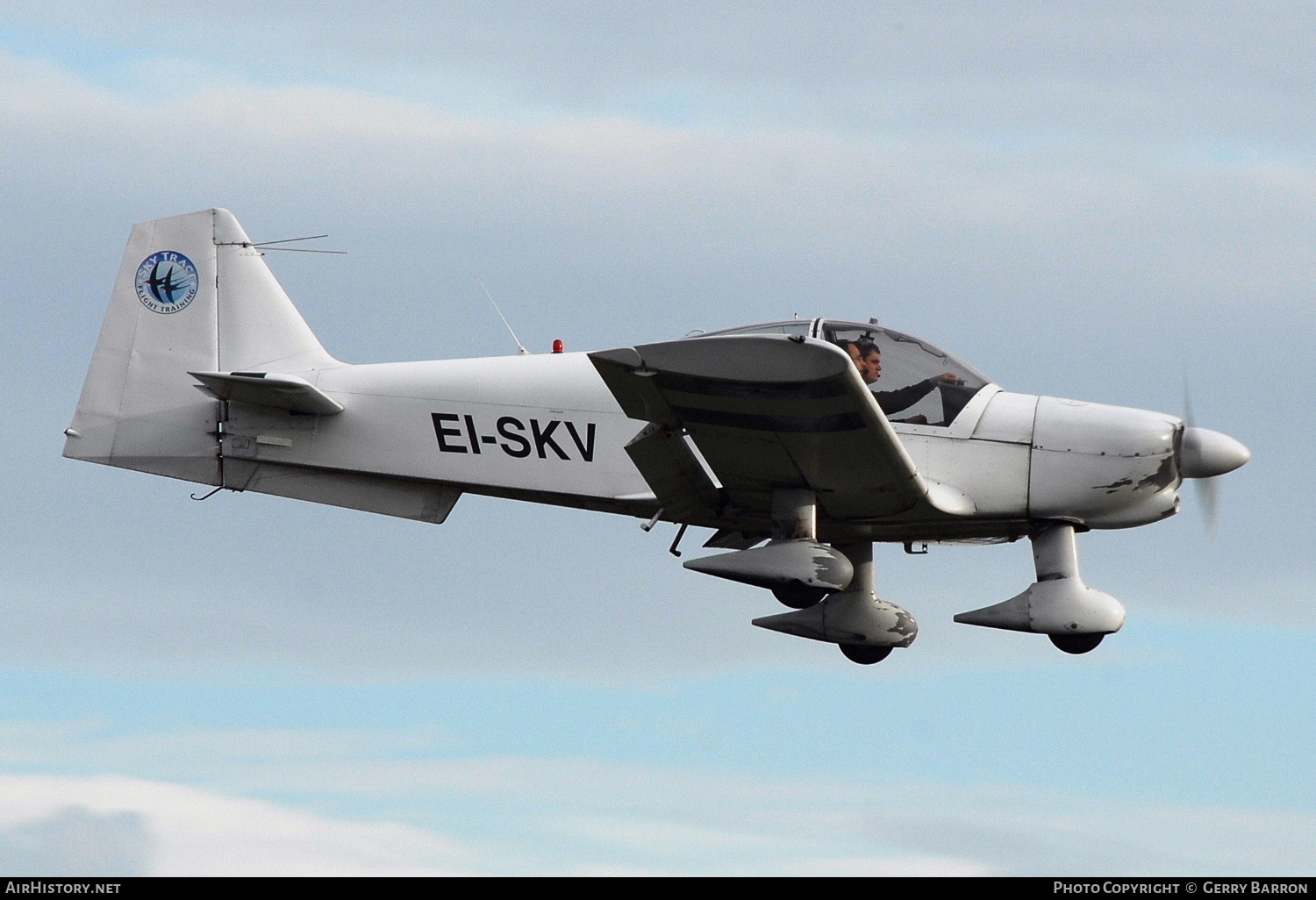 Aircraft Photo of EI-SKV | Robin R-2160 | Sky Trace Flight Training | AirHistory.net #327220
