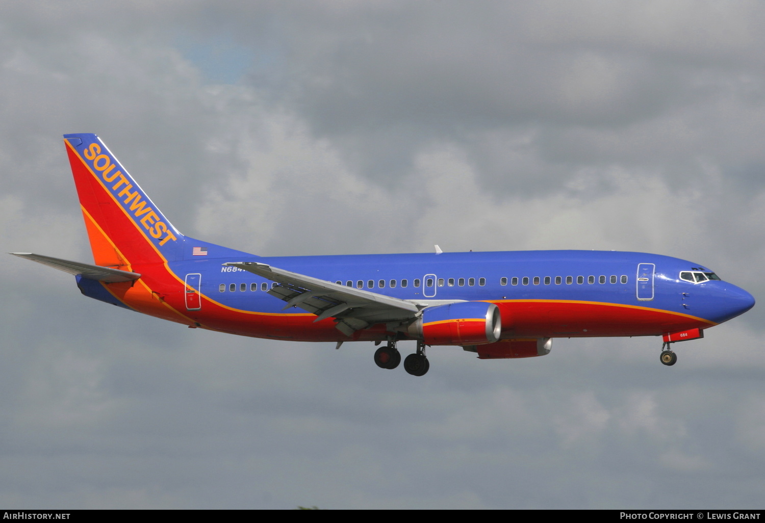 Aircraft Photo of N684WN | Boeing 737-3T0 | Southwest Airlines | AirHistory.net #327277