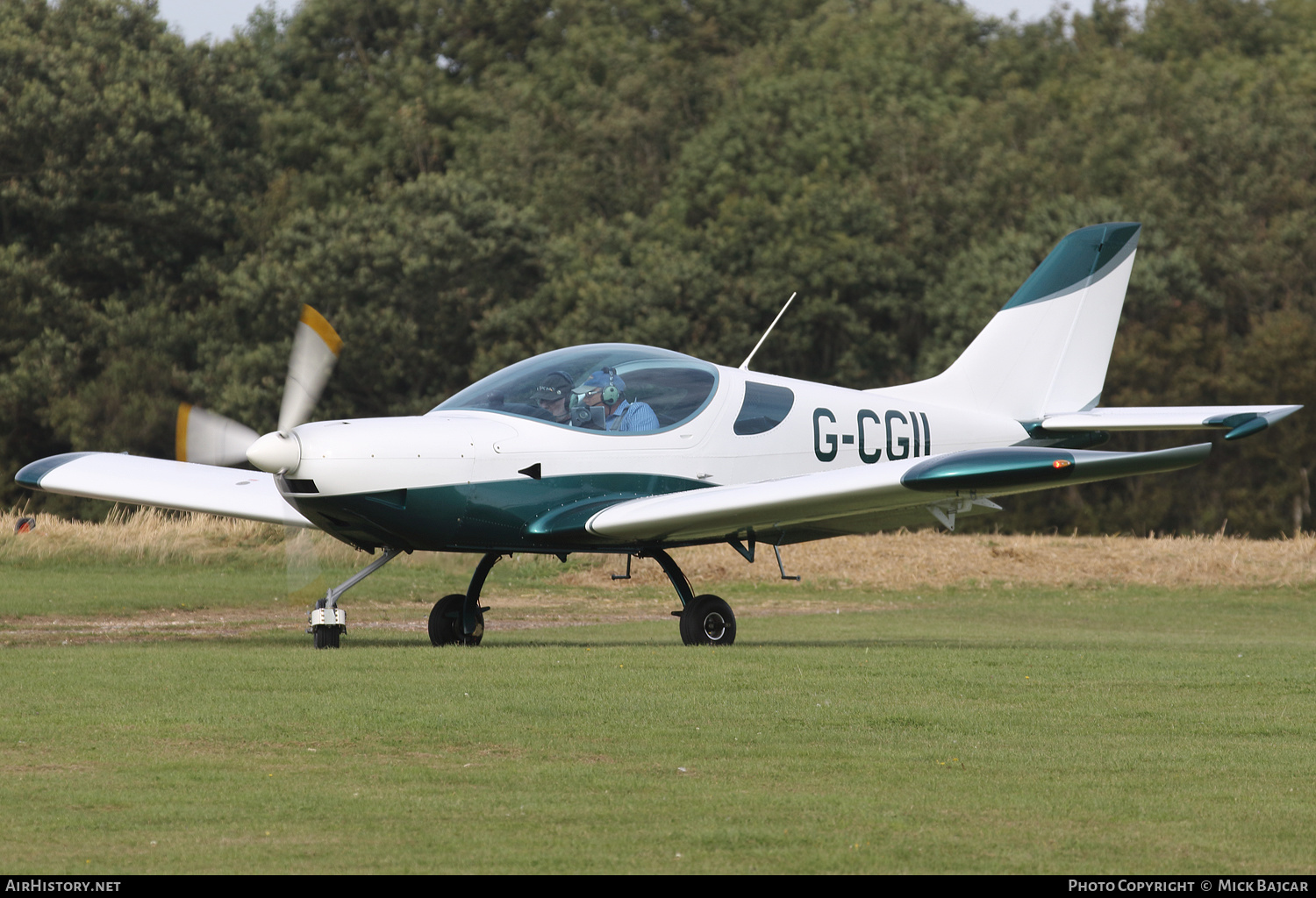 Aircraft Photo of G-CGIL | Czech Aircraft Works SportCruiser | AirHistory.net #327285