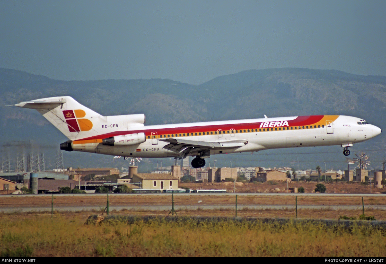 Aircraft Photo of EC-CFB | Boeing 727-256/Adv | Iberia | AirHistory.net #327388