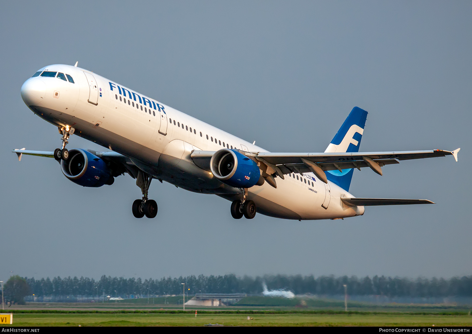 Aircraft Photo of OH-LZE | Airbus A321-211 | Finnair | AirHistory.net #327512