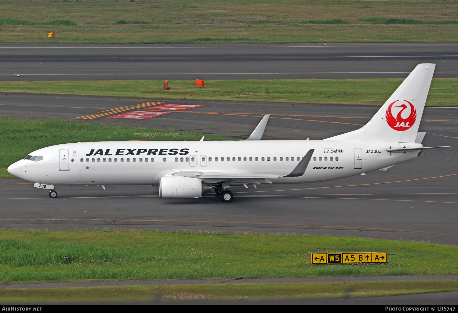 Aircraft Photo of JA306J | Boeing 737-846 | JAL Express - JAL | AirHistory.net #327522