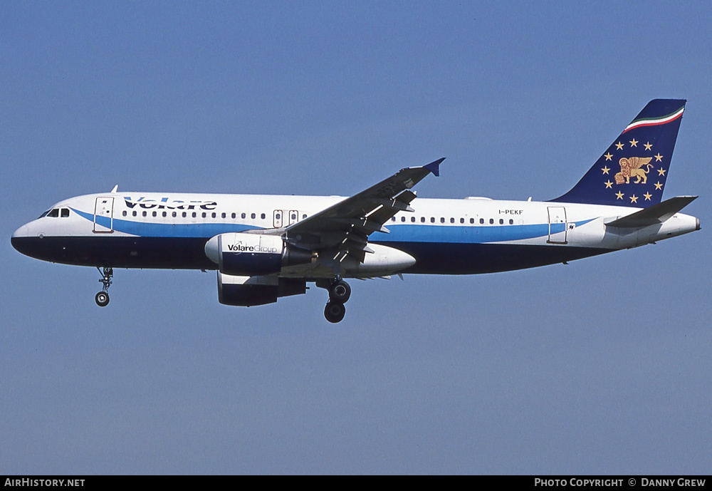 Aircraft Photo of I-PEKF | Airbus A320-214 | Volare Airlines | AirHistory.net #327526