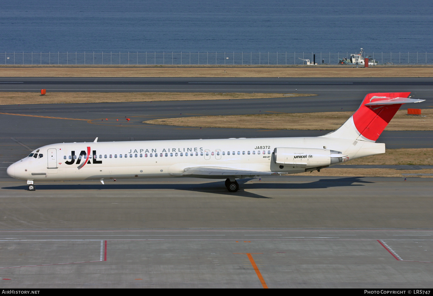 Aircraft Photo of JA8372 | McDonnell Douglas MD-87 (DC-9-87) | Japan Airlines - JAL | AirHistory.net #327551